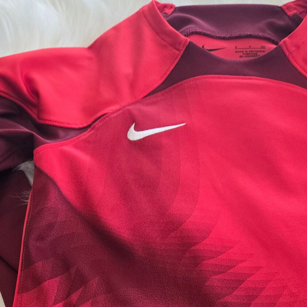 Nike Youth Boys Sportswear - Red - Youth Medium